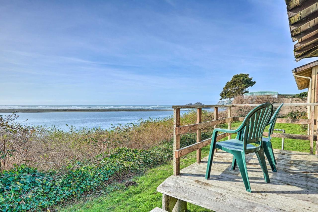 Smith River Vintage Cabin Oceanfront Deck And Views Exterior photo